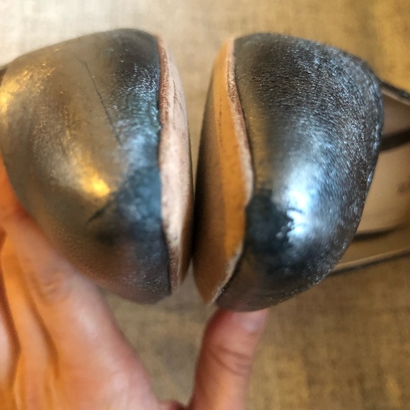 Silver metallic Coach heels - Picture 8 of 9